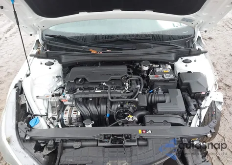 2023 Hyundai Elantra Sel z USA, uszkodzony, nr VIN 5NPLM4AG2PH090267